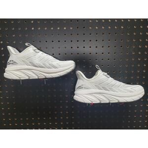 Speedy White Kicks – Grab 'Em Before They're Gone!